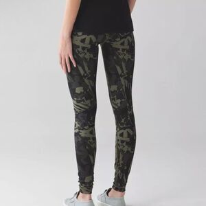 Lululemon Wunder Under High-Rise Leggings • Pop Cut / Fatigue Green & Black •